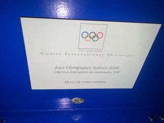 2000 Sydney Olympics sponsorship Collection in display case
