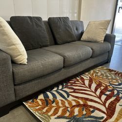 GREY SOFA W/ FREE DELIVERY 