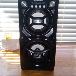 Sylvania Hi-Fi Bluetooth Speaker