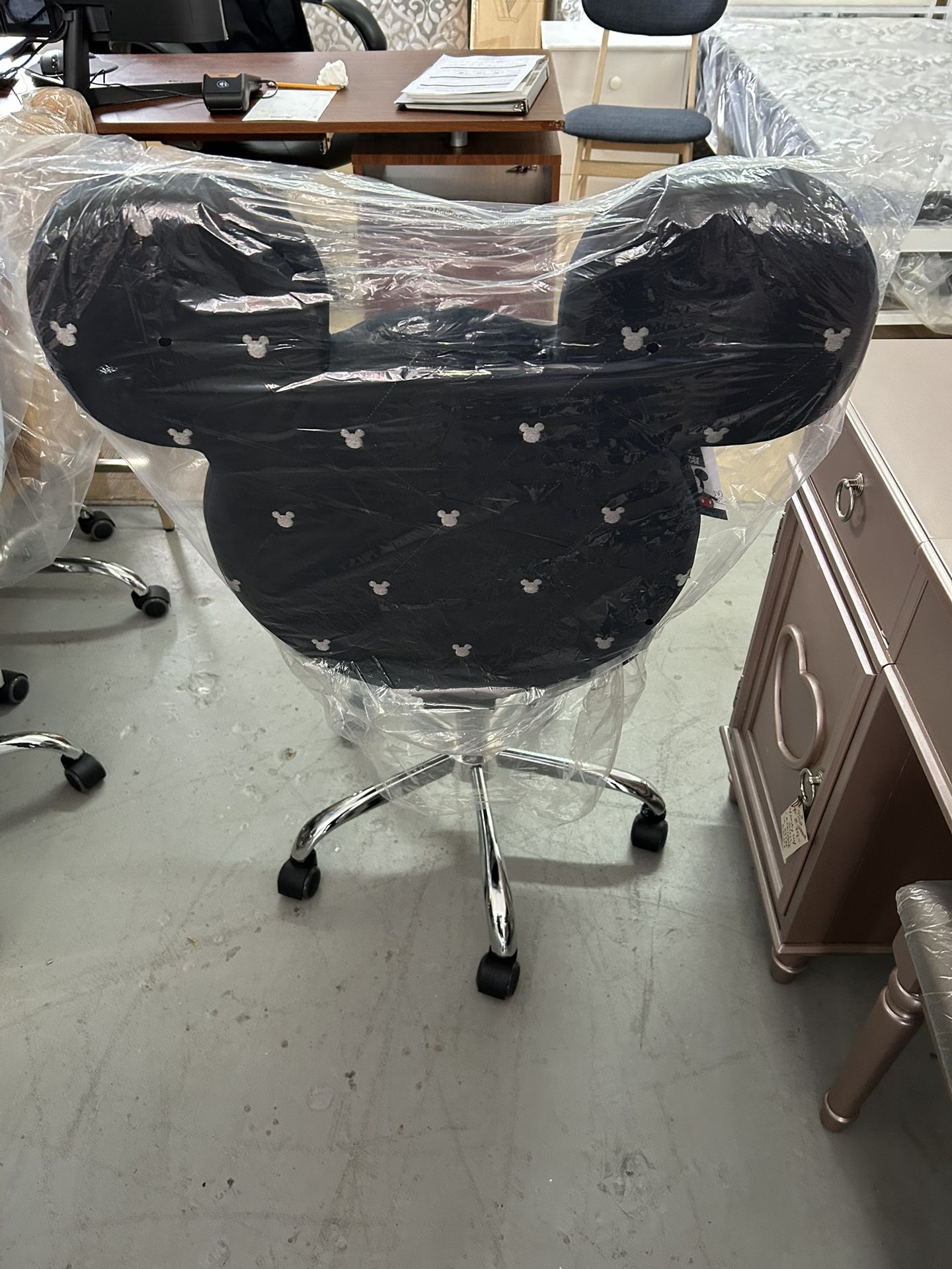 Mickey And Minnie Swivel Vanity Chairs 