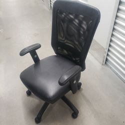 Office Chairs 