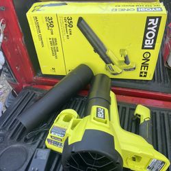 Ryobi 18 V 350 CFM blower kit
