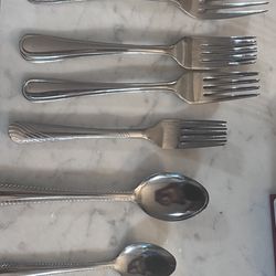 Cutlery set - Forks & Spoons