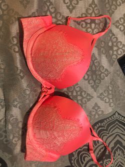 Victoria secret Bombshell bra size 32A for Sale in Fontana, CA - OfferUp