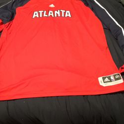 Game Worn Atlanta Hawks Warm Up