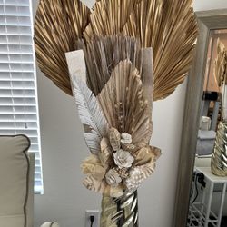 Flower arrangement