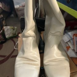 Boots Tony Lama 6 1/2 White  In Good Conditions 