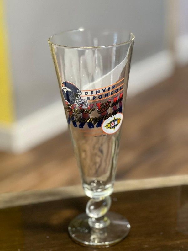 Broncos Superbowl XXXIII Champions 1998 Glass