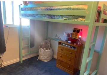 CUTE LOFT BED FOR SALE