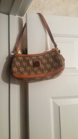 Dooney & Bourke small shoulder bag