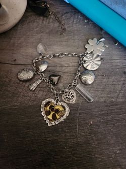 Charm heart bracelet