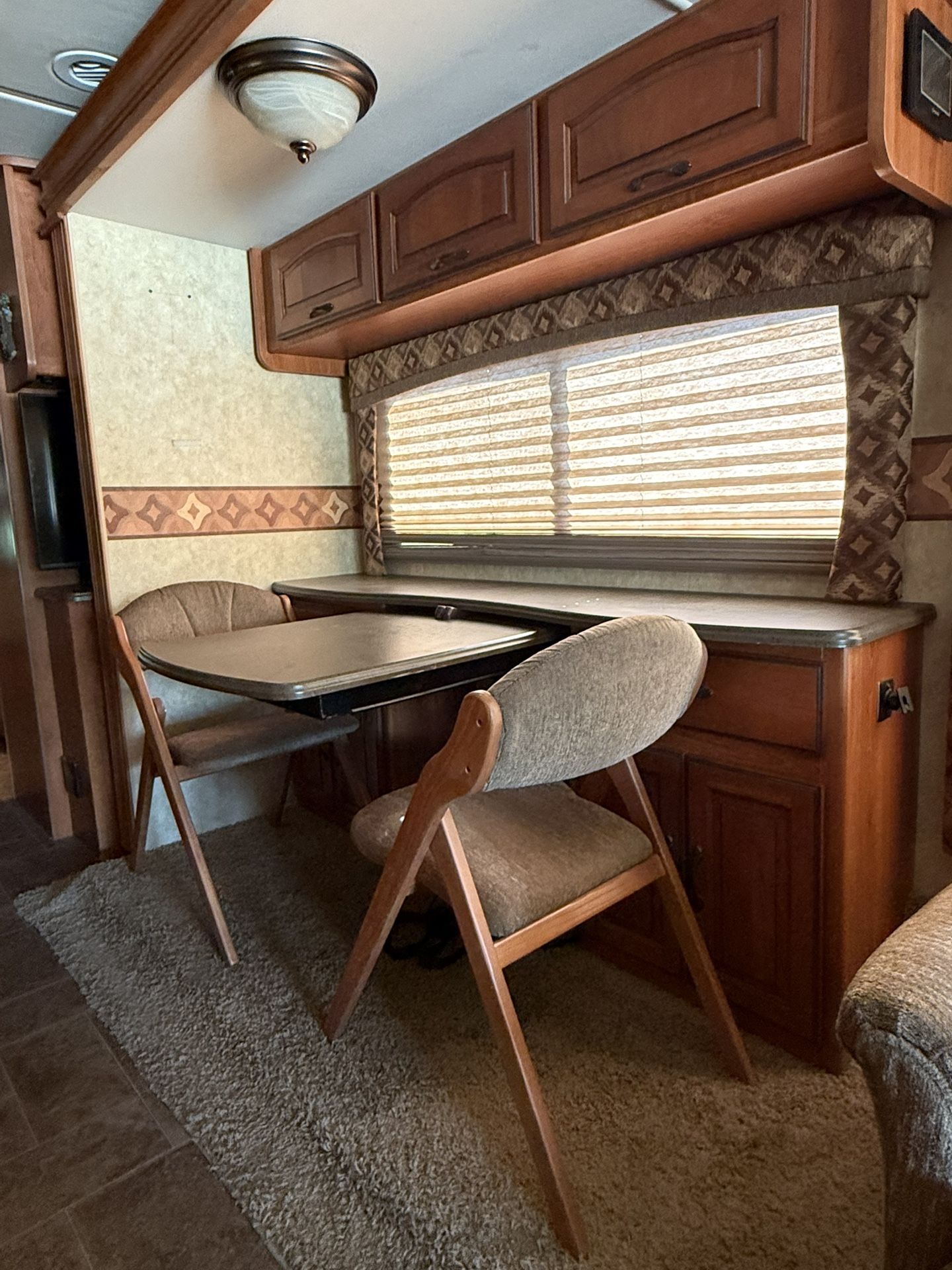 RV Wall Furniture Dinette With Extending Table & Chairs