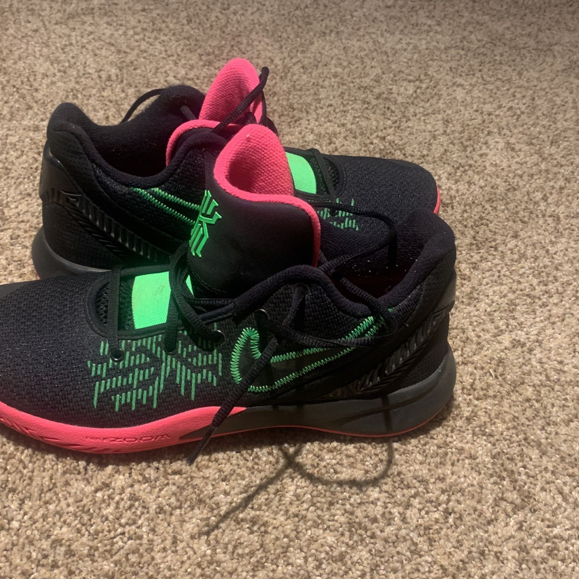 Kyrie Basketball Shoes