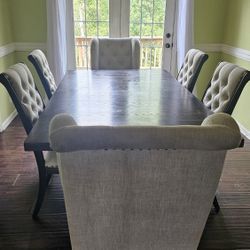 Dinning Set With 6 Chairs. 
