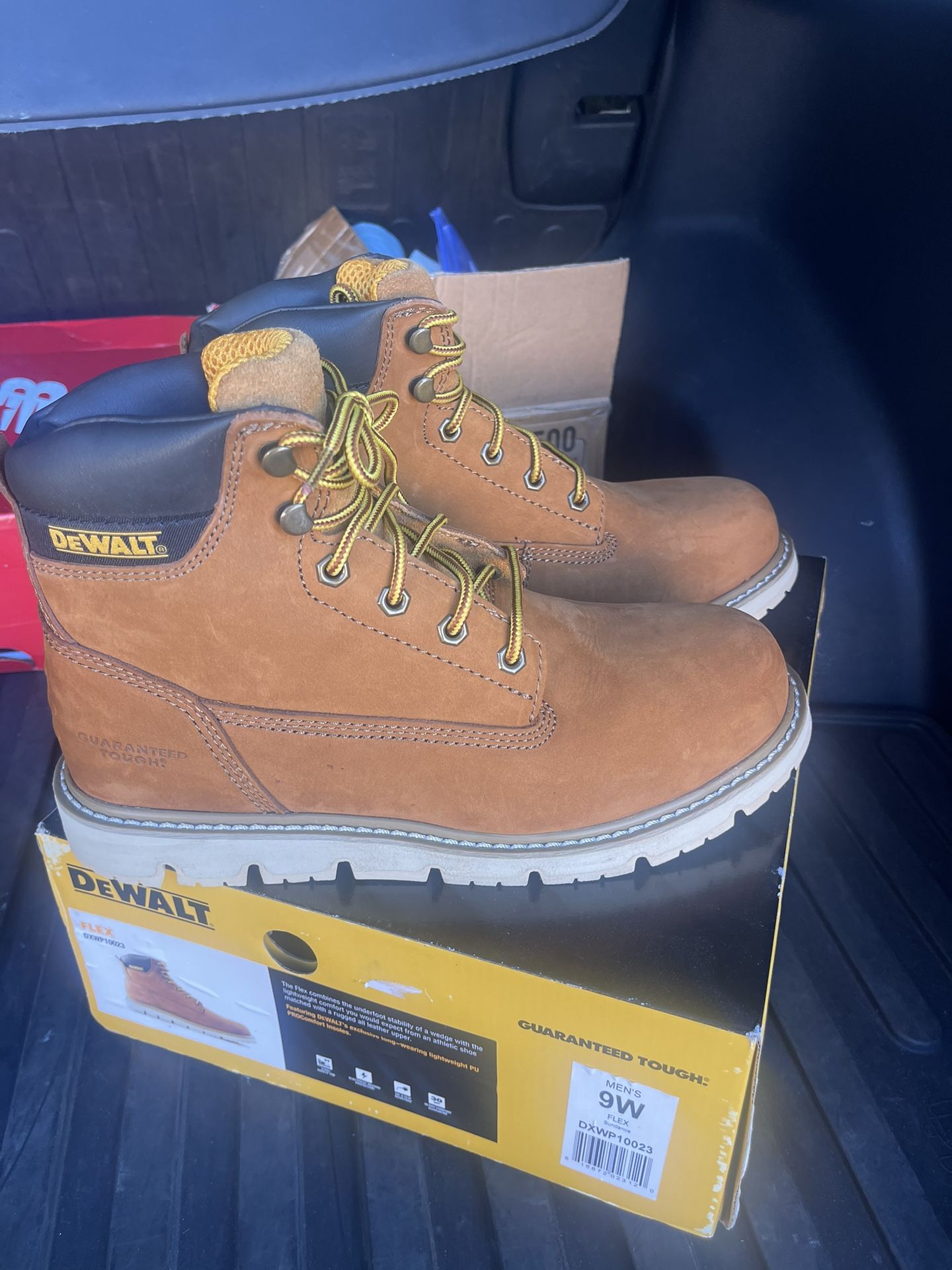 DEWALT Men's Flex Wedge Steel Toe Work Boot Sundance