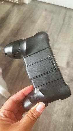 Game Clutch Universal Grip Adjustable Phones Mobile Controller Phone Game Grip Case Ergonomic Design Game Grip Handle Controller Stand Holder Joypad