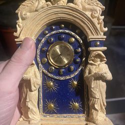 Caesars Magical Empire Quartz Clock One Of A Kind