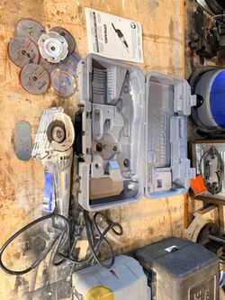 Dremel Saw-Max Rotary Tool with Case and Accessories