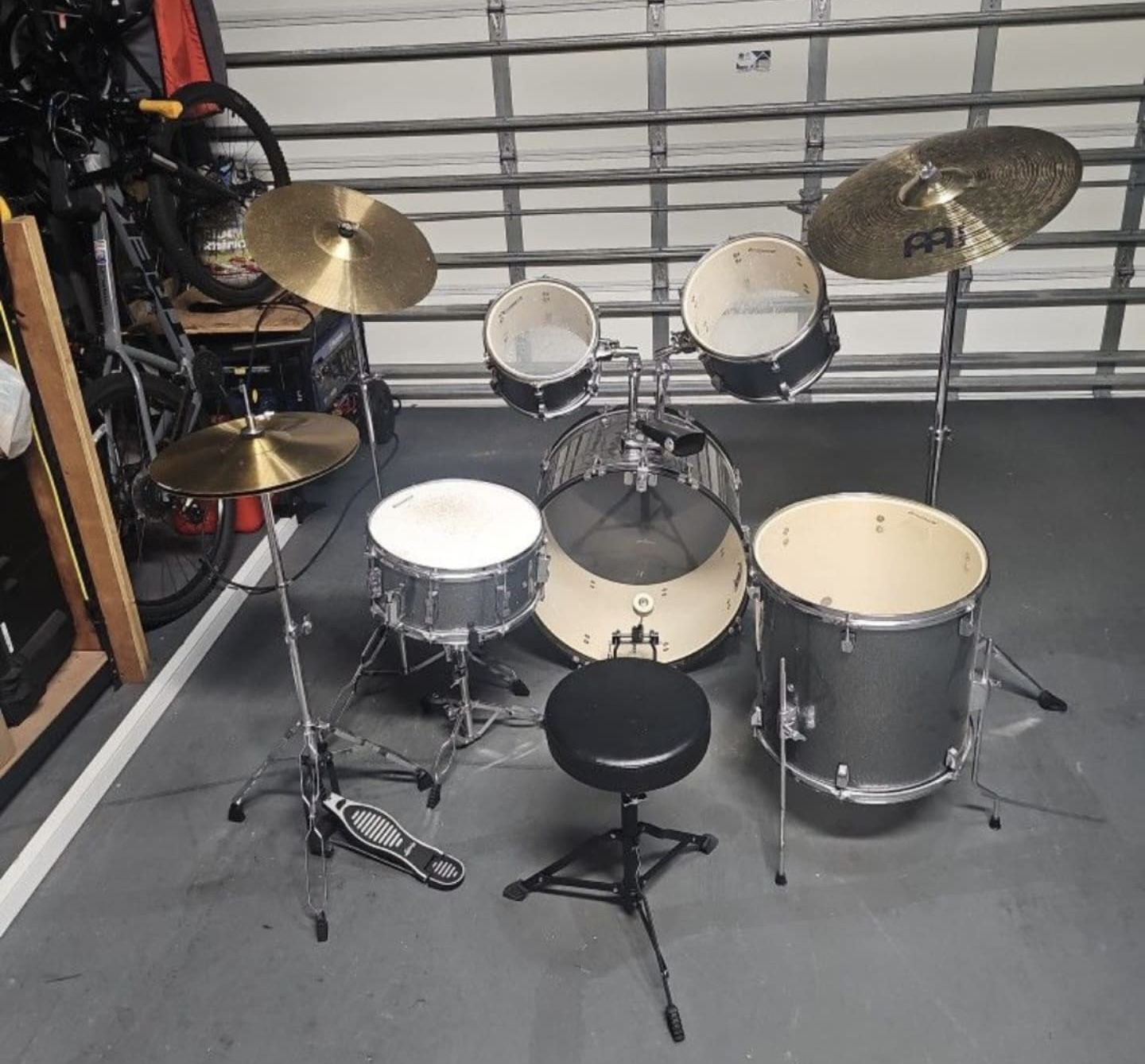 Ludwig BackBeat Drum Set 