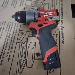 Milwaukee M12 drill