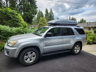 Thule Atlantis 1800 cargo box
