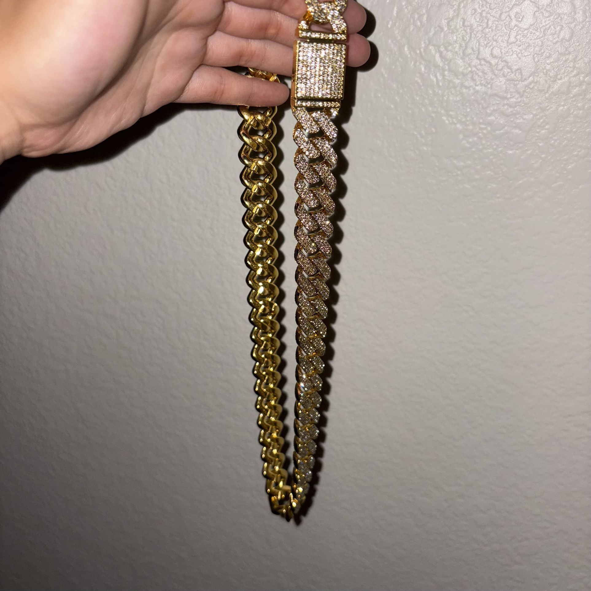 Iced Out Bustdown Gold Cuban Chain 22in | Ships Same Day