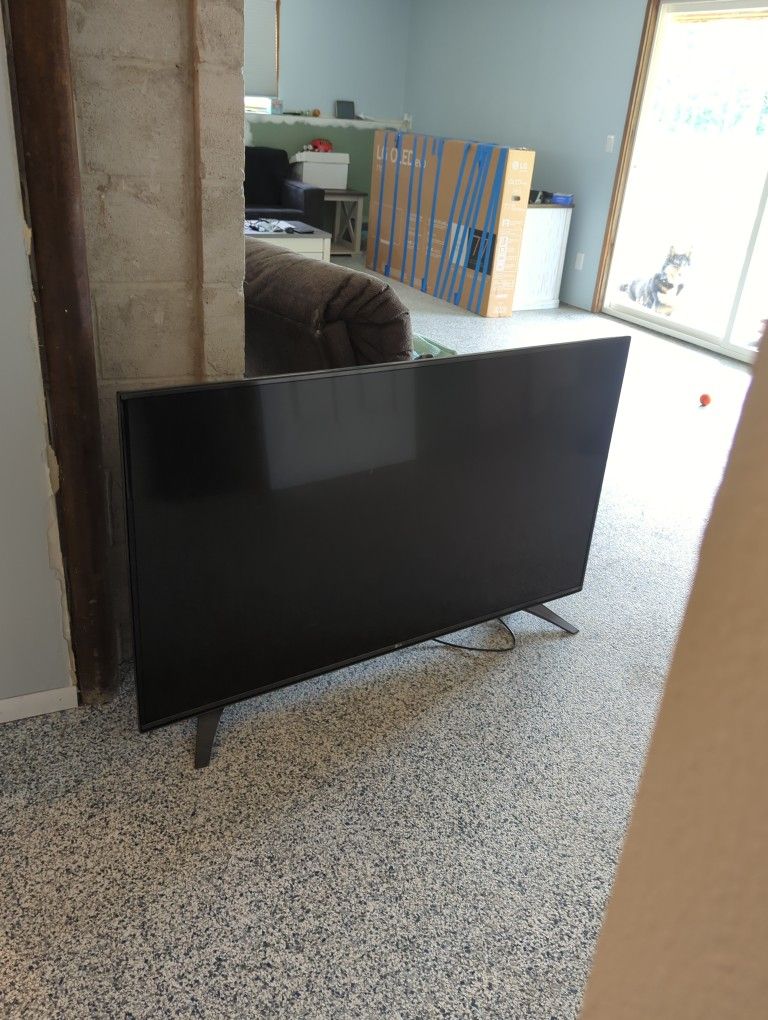60in LG 4K HD TV