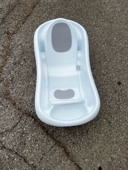 Baby bath tub