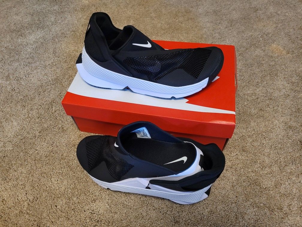 Nike Go Flyease Shoes
