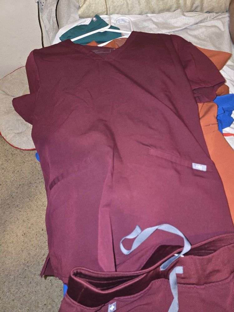 Figs Burgundy 70 OBO
