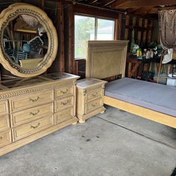 BEDROOM SET (Queen Size Bed Frame, Night Stand, Vanity)