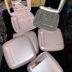 Mary Kay Custom Compact 