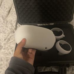 oculus withbuilt in gun case.