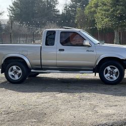 2000 Nissan Frontier