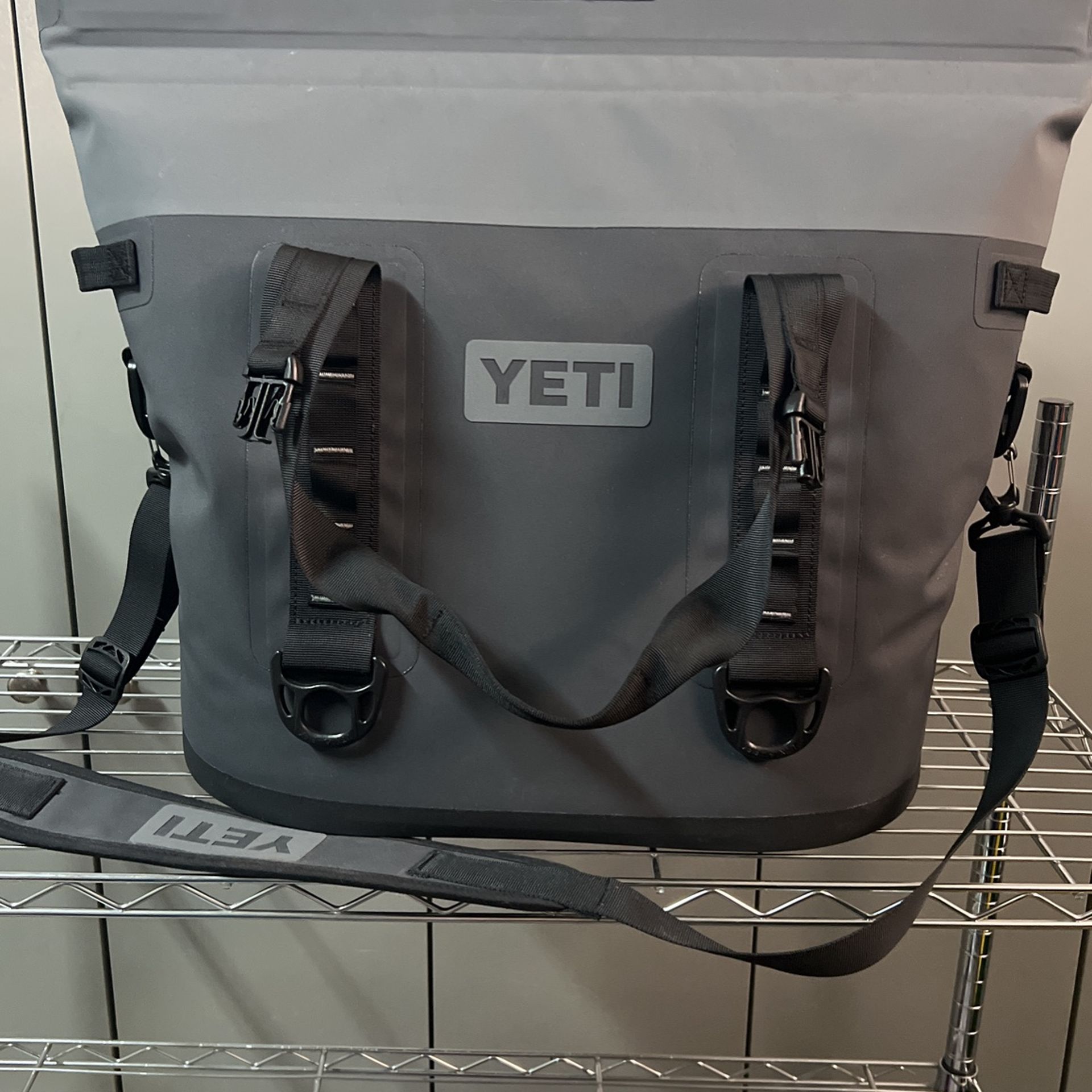 Yeti Cooler Hopper M30