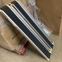 Goplus Wheelchair Ramp, Adjustable Portable Aluminum Ramps with Non-Skid Surface for Home Steps Stairs Doorways, 4' / 6'/ 7' Telescopic Handicap Ramp 