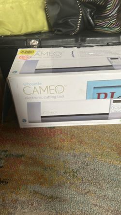 Silhouette Cameo  electronic cutting tool