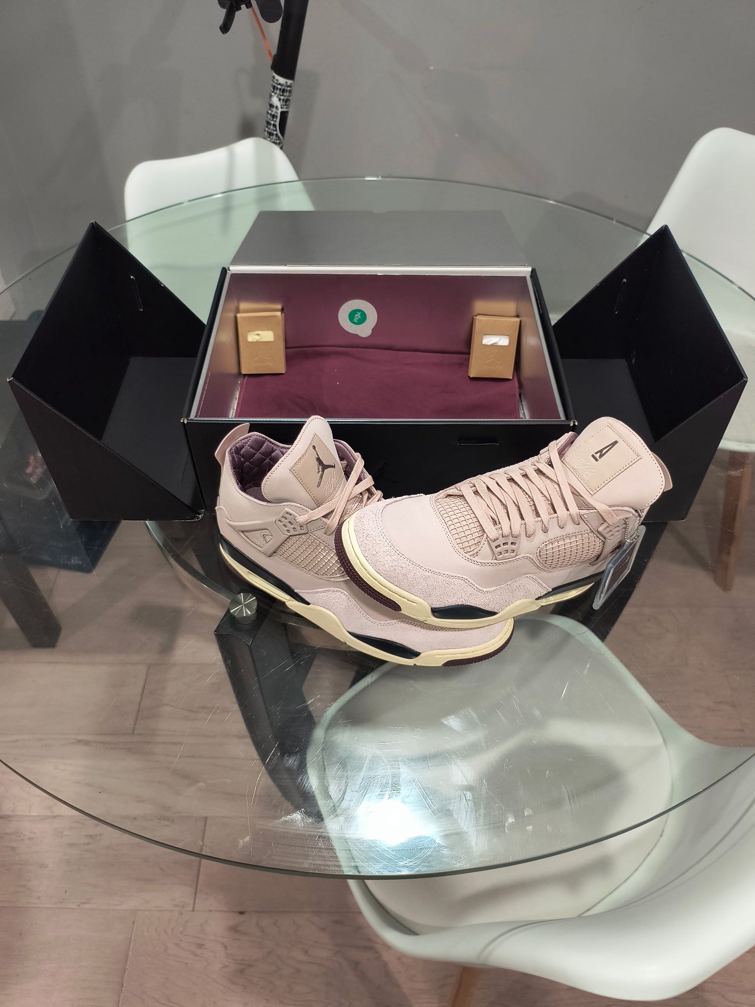 a ma maniere jordan 4