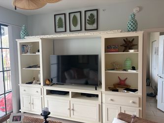 Tv unit with shelves