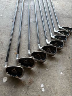 Callaway irons set $150/ right handed