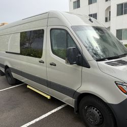 2024 Mercedes-Benz Sprinter 3500