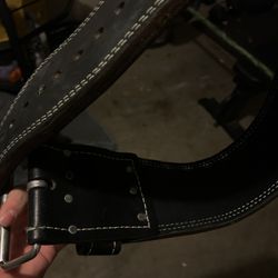 Rogue Ohio Belt Size Small Used Great Condition 