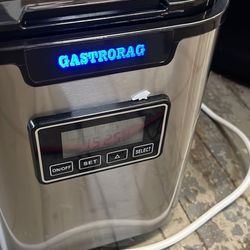 Large Ice Cubes Ice Maker 