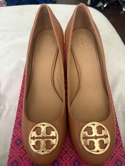 Tory Burch Tan Chelsea Wedge