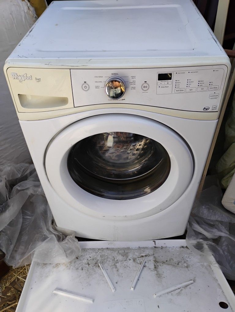 Whirlpool Front Load Maximum Capacity Washing Machine