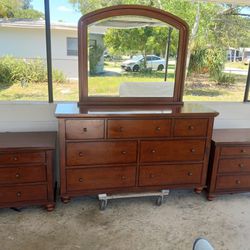 DRESSER WITH MIRROR AND 2 NIGHT STANDS