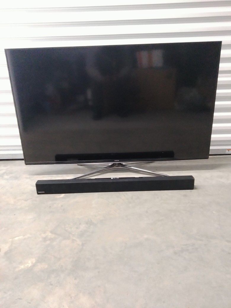 55in Samsung Smart TV With Samsung Sound Bar