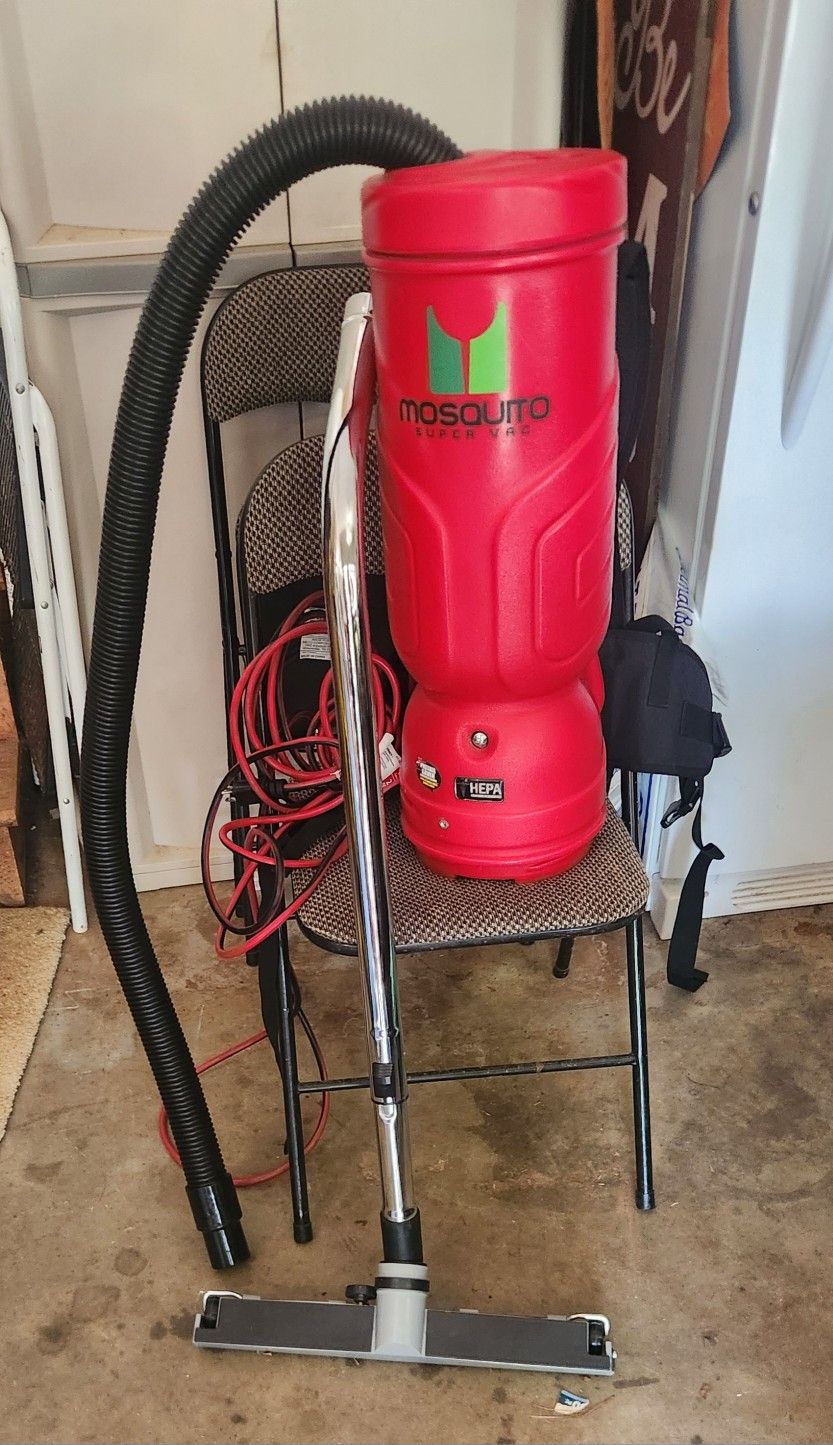 Mosquito Super Vac 10 Quart Commerical Vacuum Cleaner(Backpack Straps)
