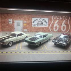 1:64 Classic Cars Parking Garage  Hot Wheels  Johnny Lighting  M2