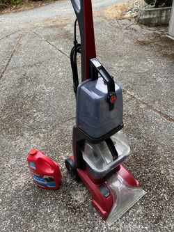 Hoover Deluxe Carpet Cleaner
